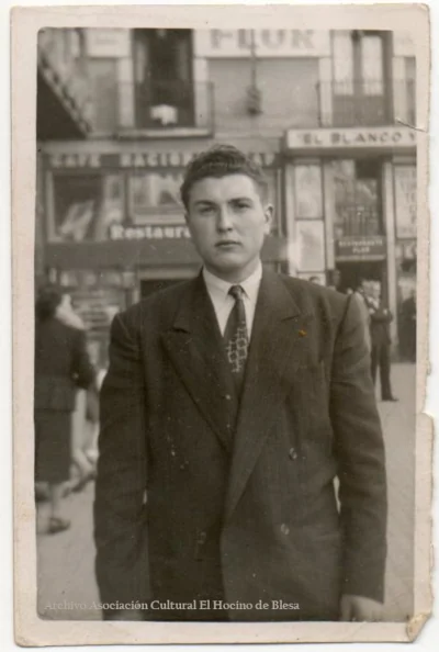 Fotografía de juventud del poeta Raimundo Salas. Archivo de fotografía antigua de la Asociación Cultural El Hocino de Blesa